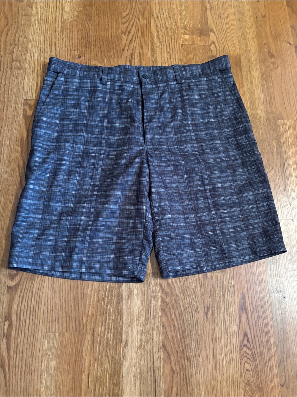 PGA Tour Men's Gray Plaid Flat Front Shorts